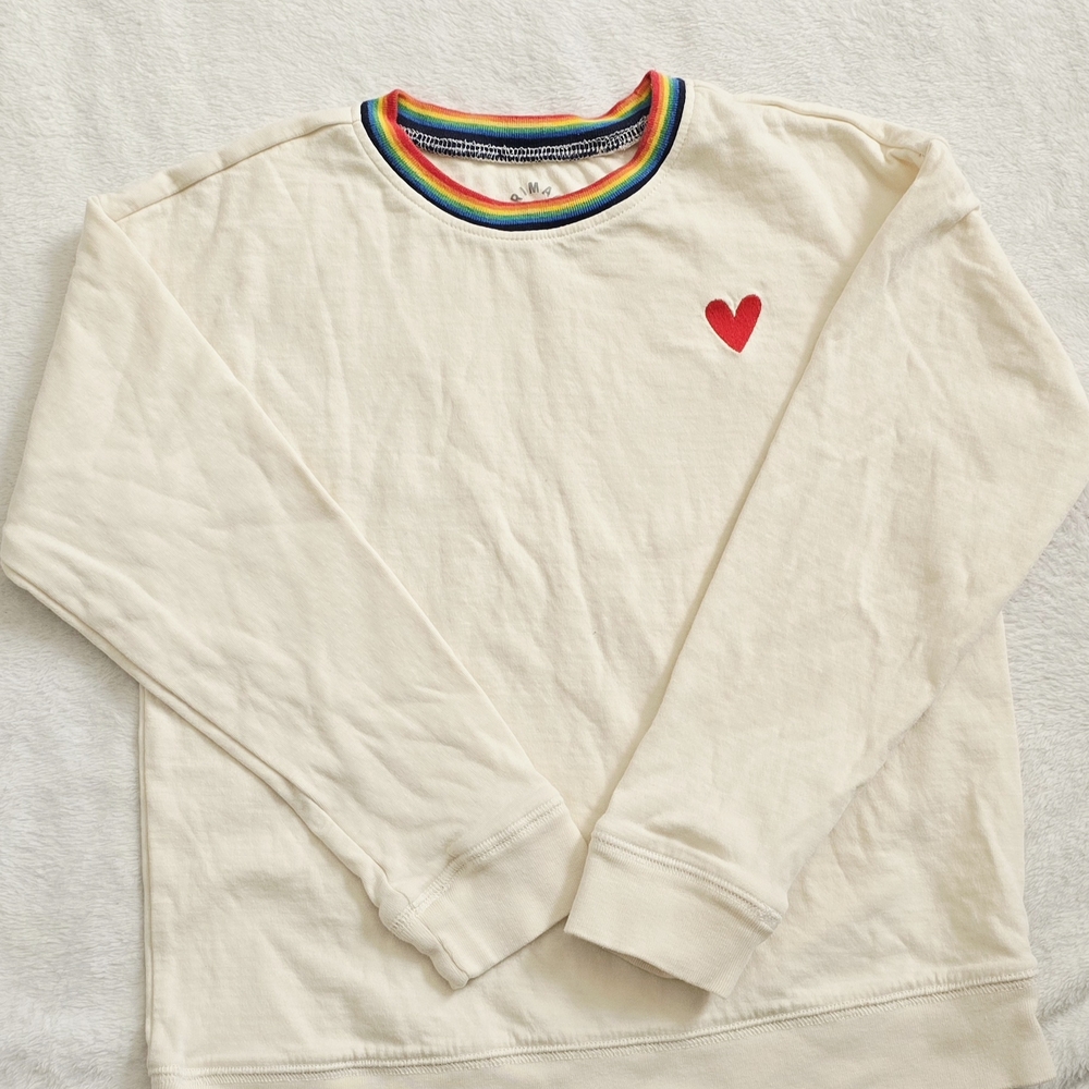 Primary Cream Sweatshirt with Rainbow Collar and Red Heart